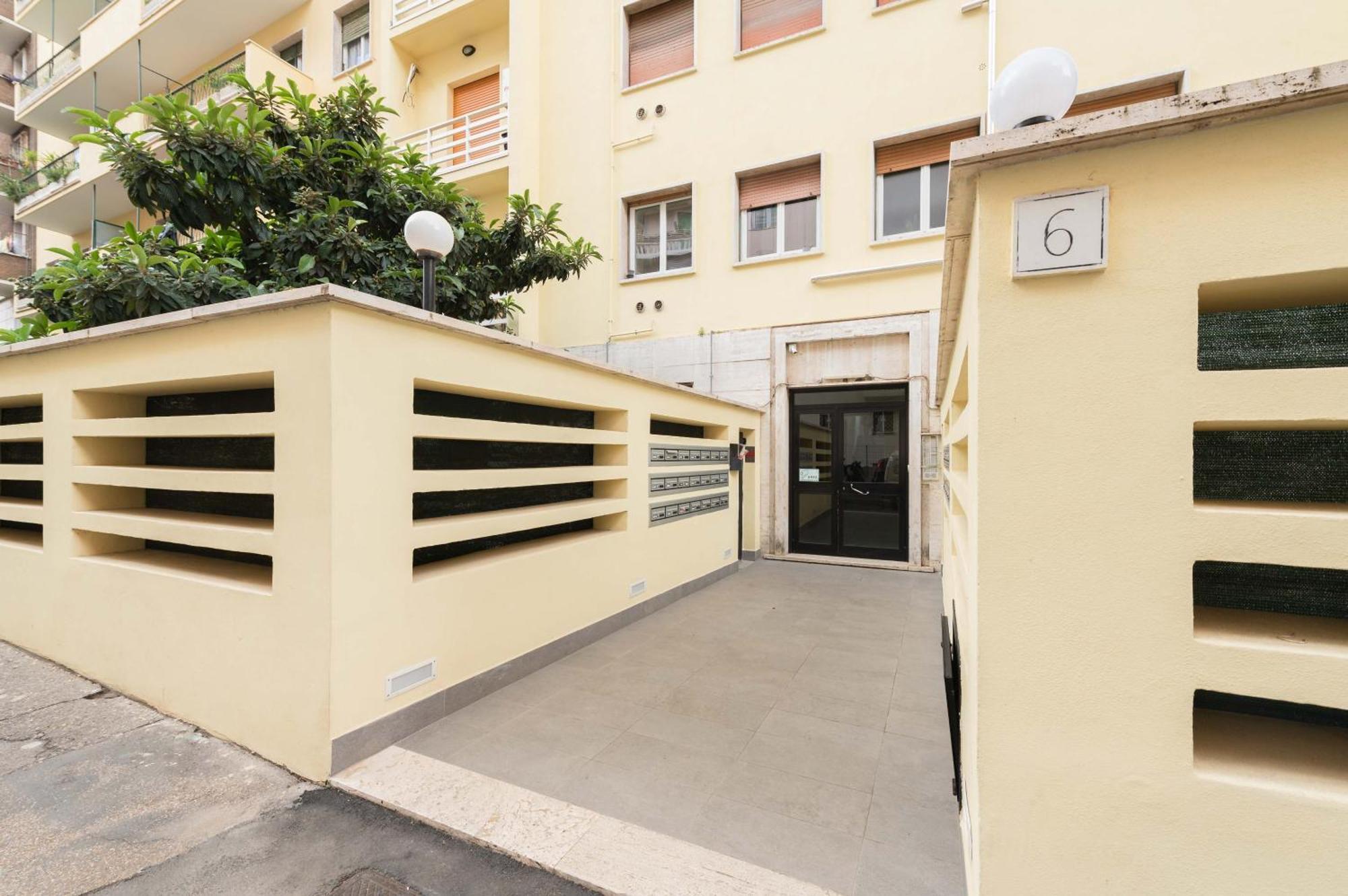 Loverhome Apartment 1 — Photos 1